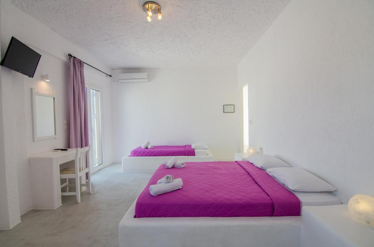 George & Irene Hotel Ios Exteriör bild